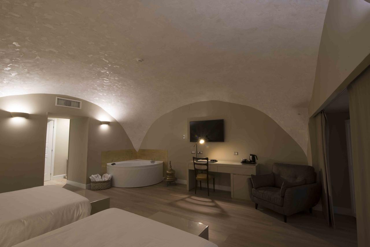 Caruso Place Boutique & Wellness Suites Napoli Dış mekan fotoğraf