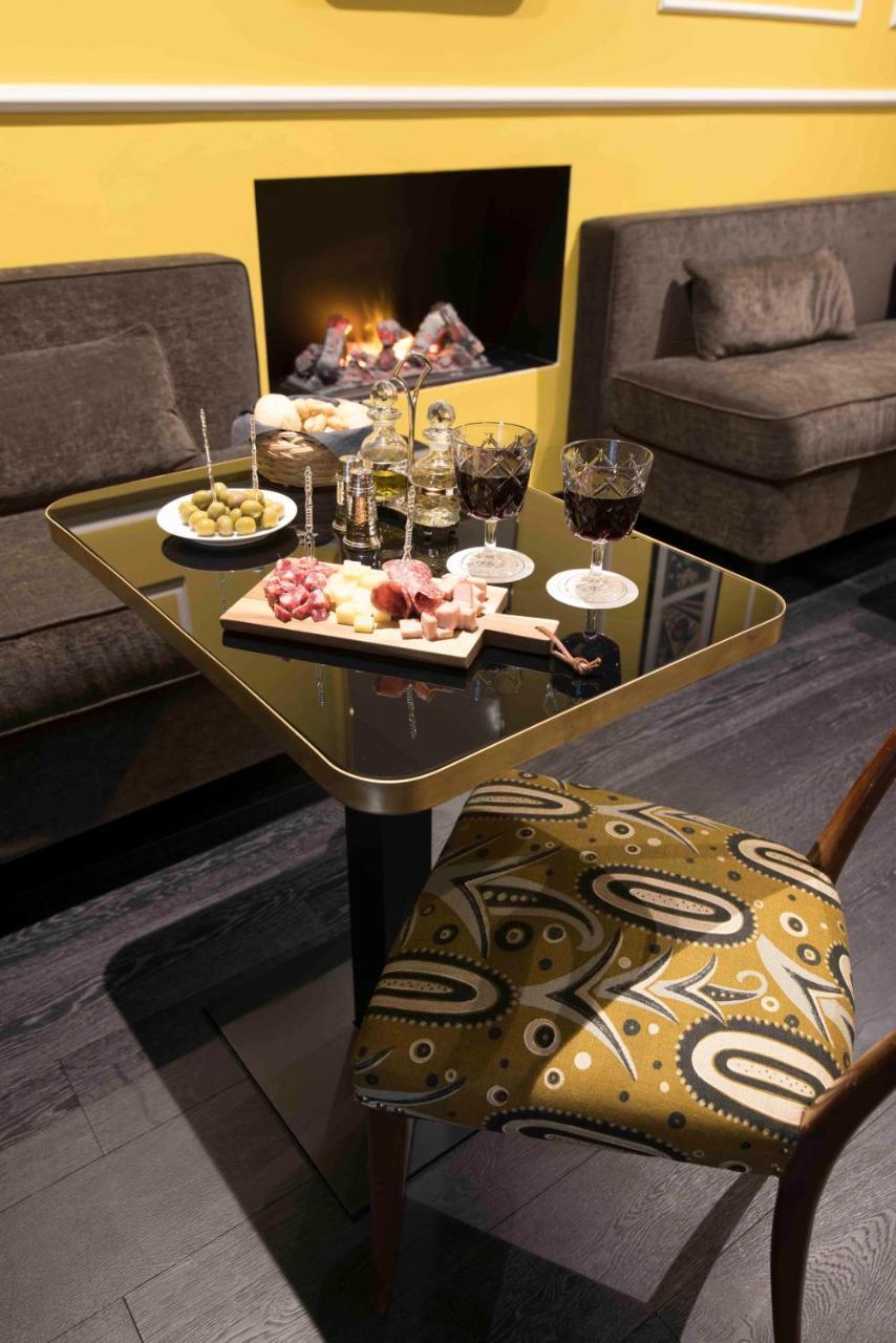 Caruso Place Boutique & Wellness Suites Napoli Dış mekan fotoğraf